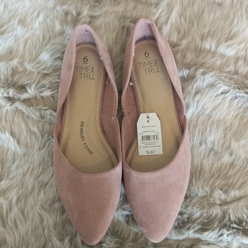 NWT Mauve Pointed Toe Flats